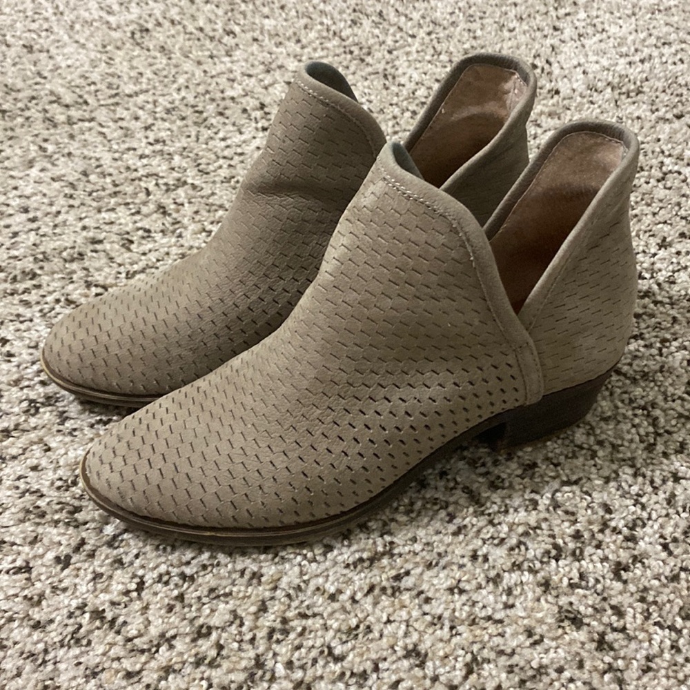 Lucky Brand Tan Heeled Boots